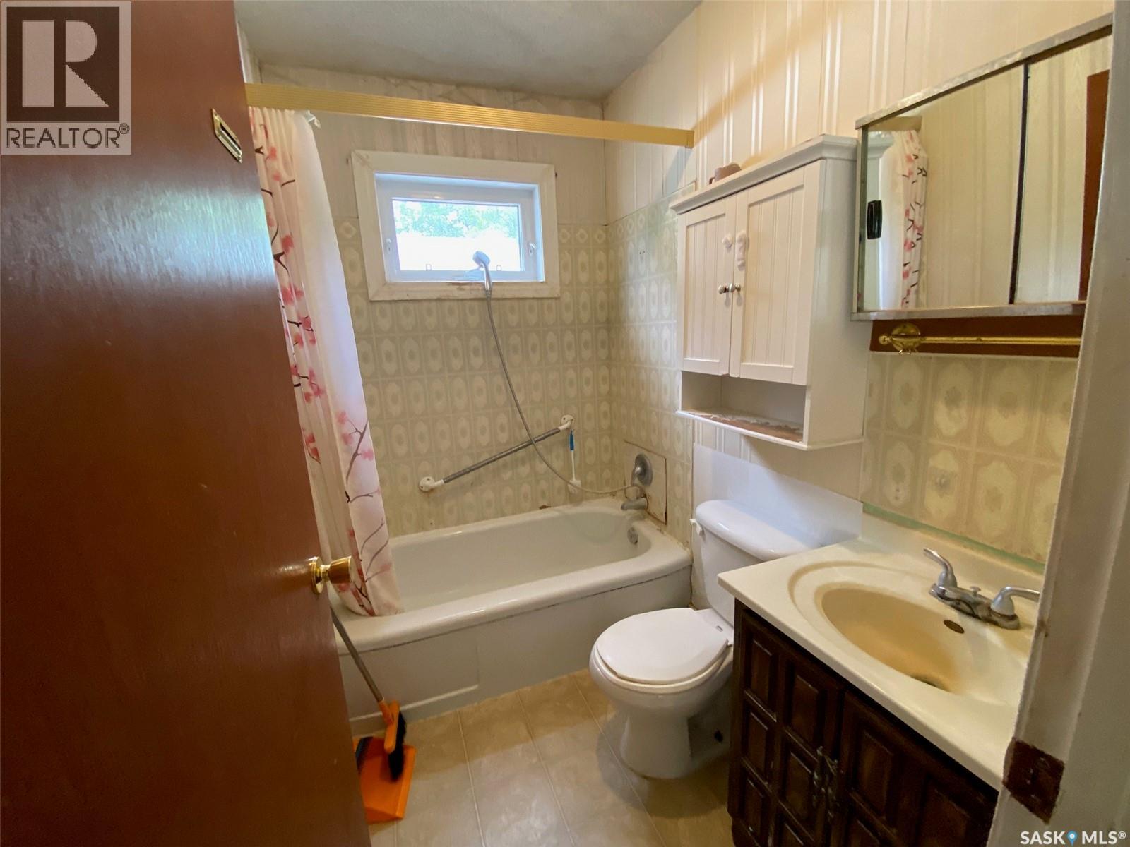 216 Maple Avenue Property Photo 14