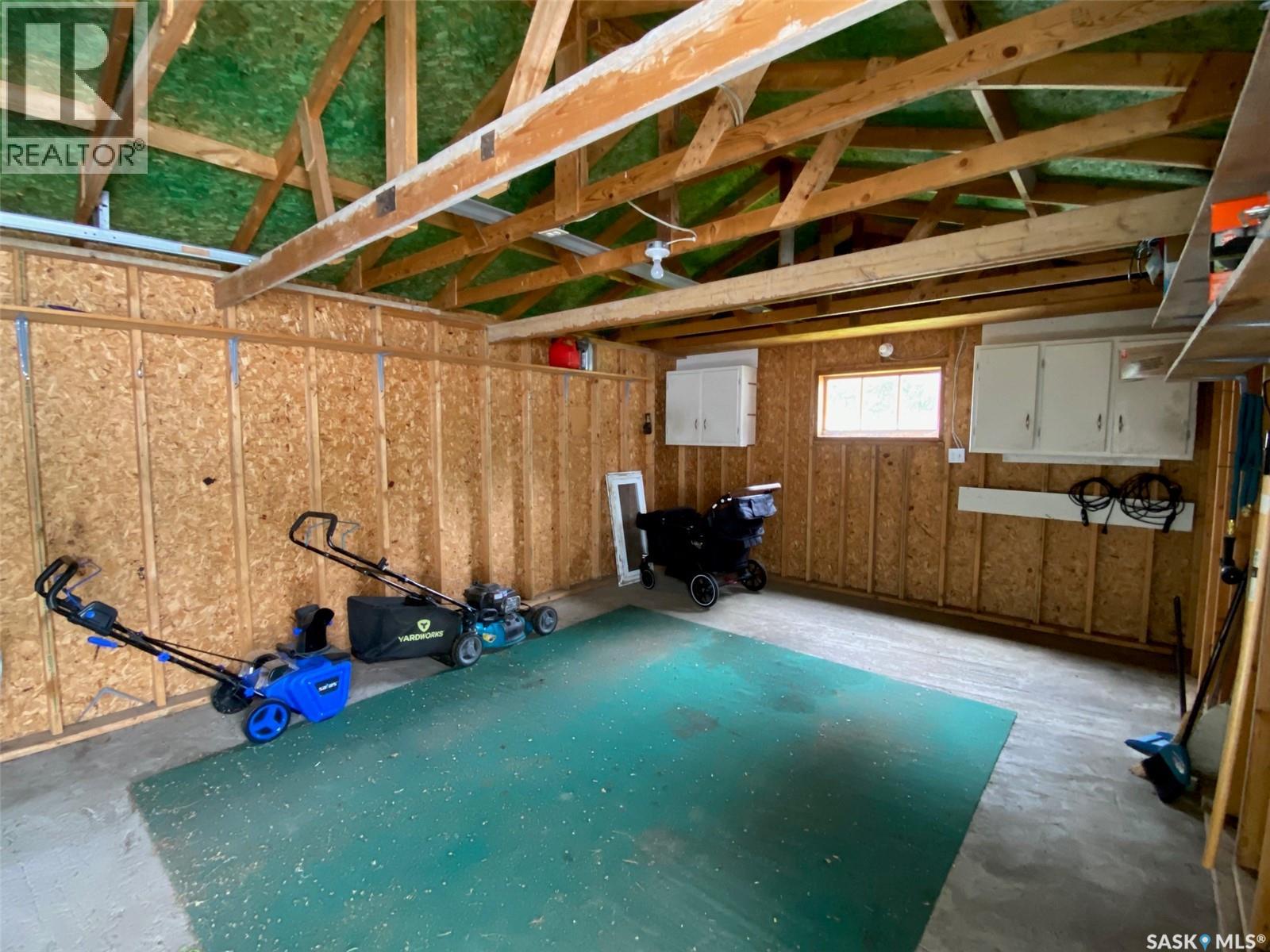 216 Maple Avenue Property Photo 24