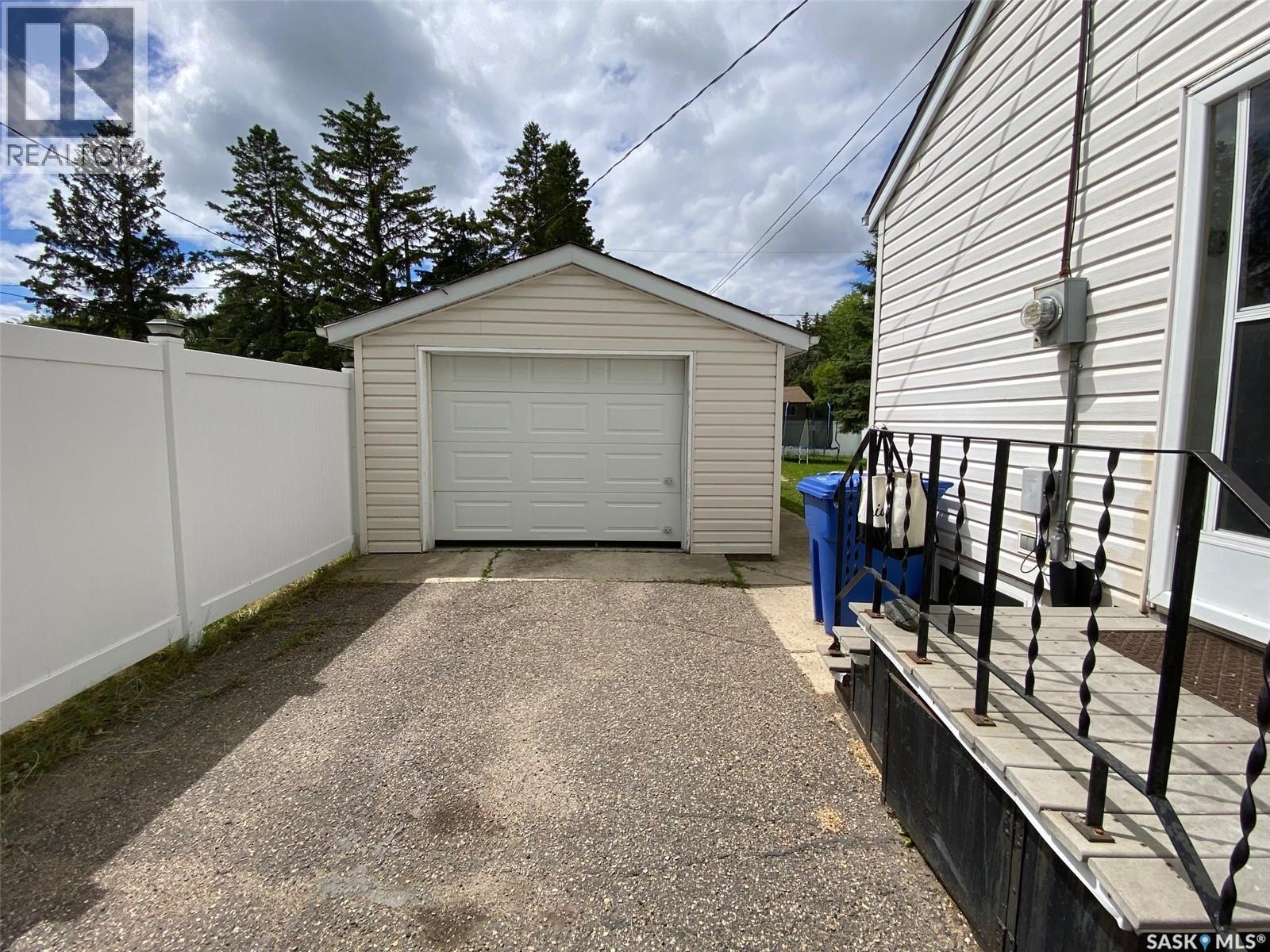 216 Maple Avenue Property Photo 26