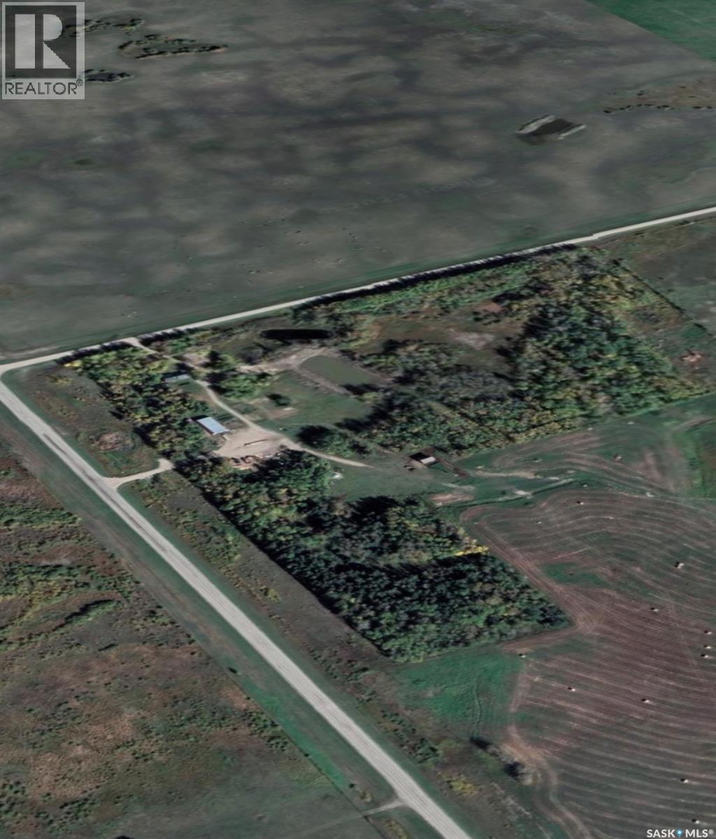 Neustaeter Farm Property Photo 2