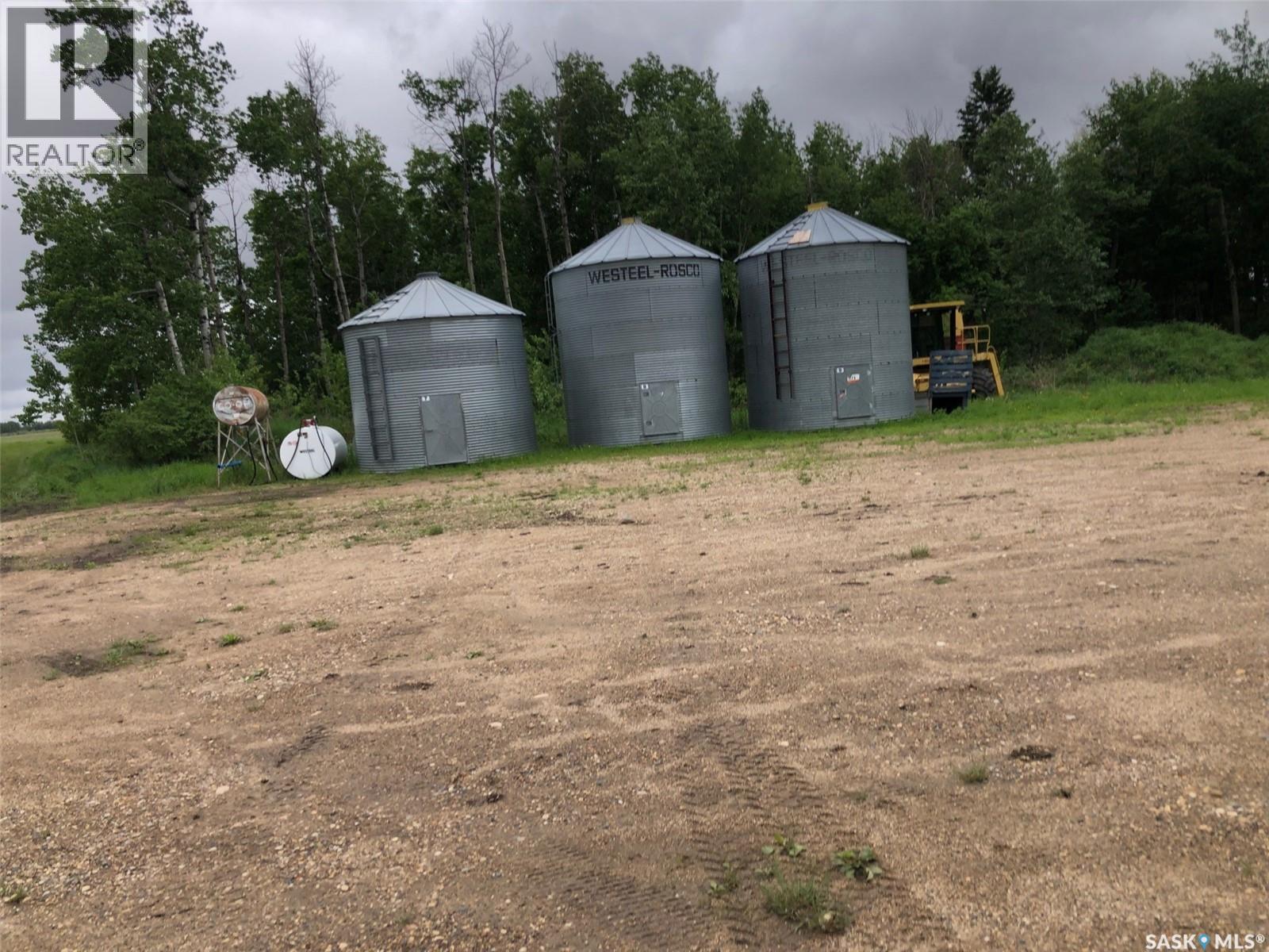 Neustaeter Farm Property Photo 8