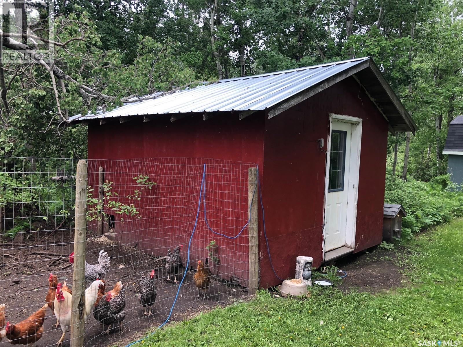 Neustaeter Farm Property Photo 9