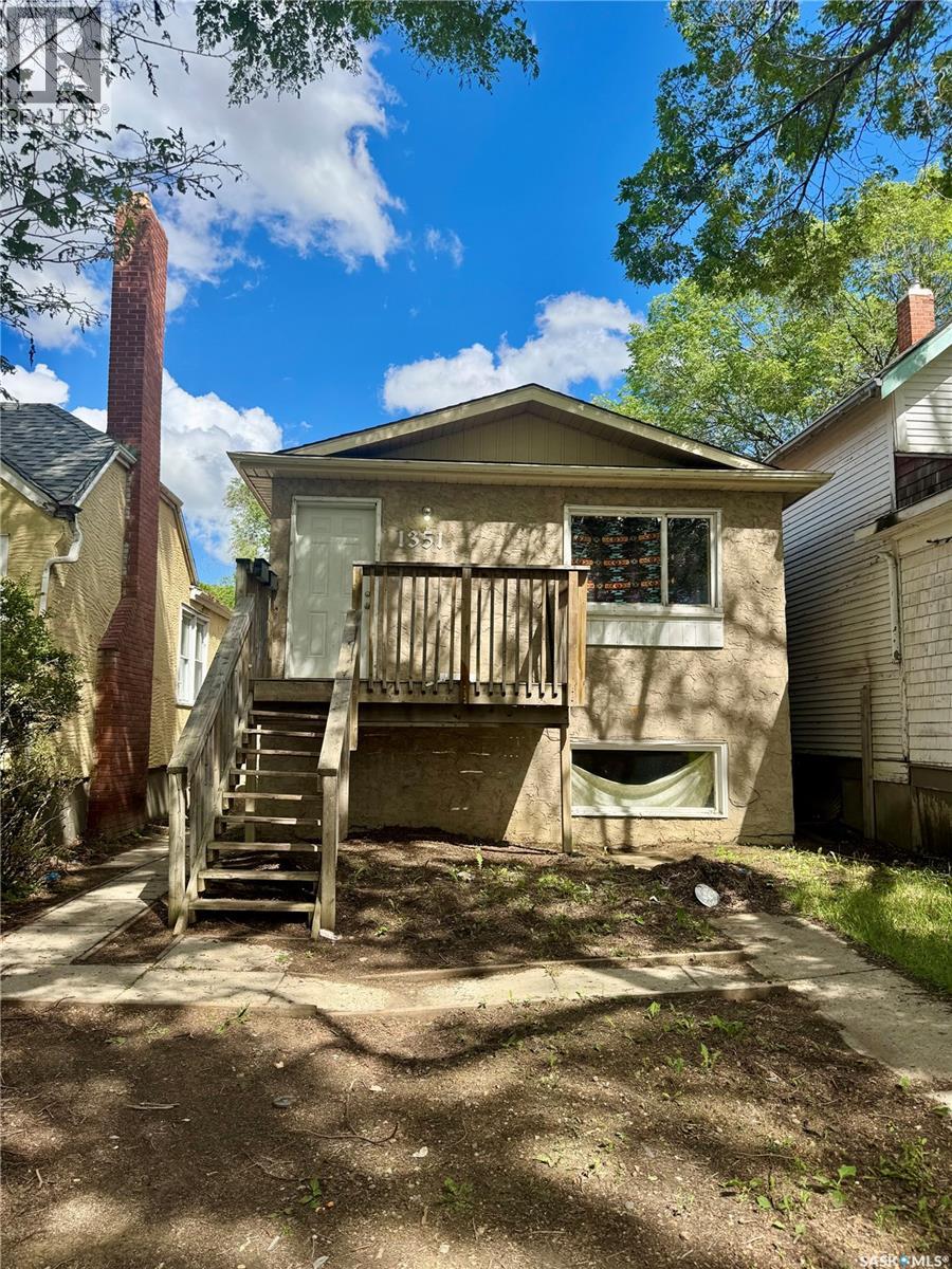 1351 Retallack STREET Property Photo 1