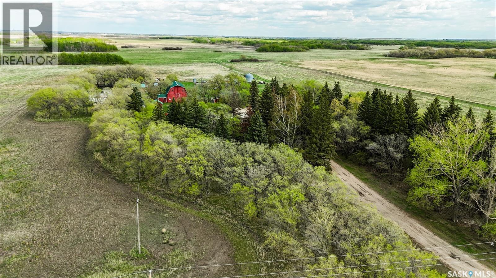 De Fehr Acres Property Photo 4