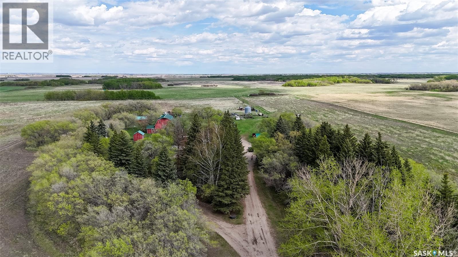 De Fehr Acres Property Photo 6