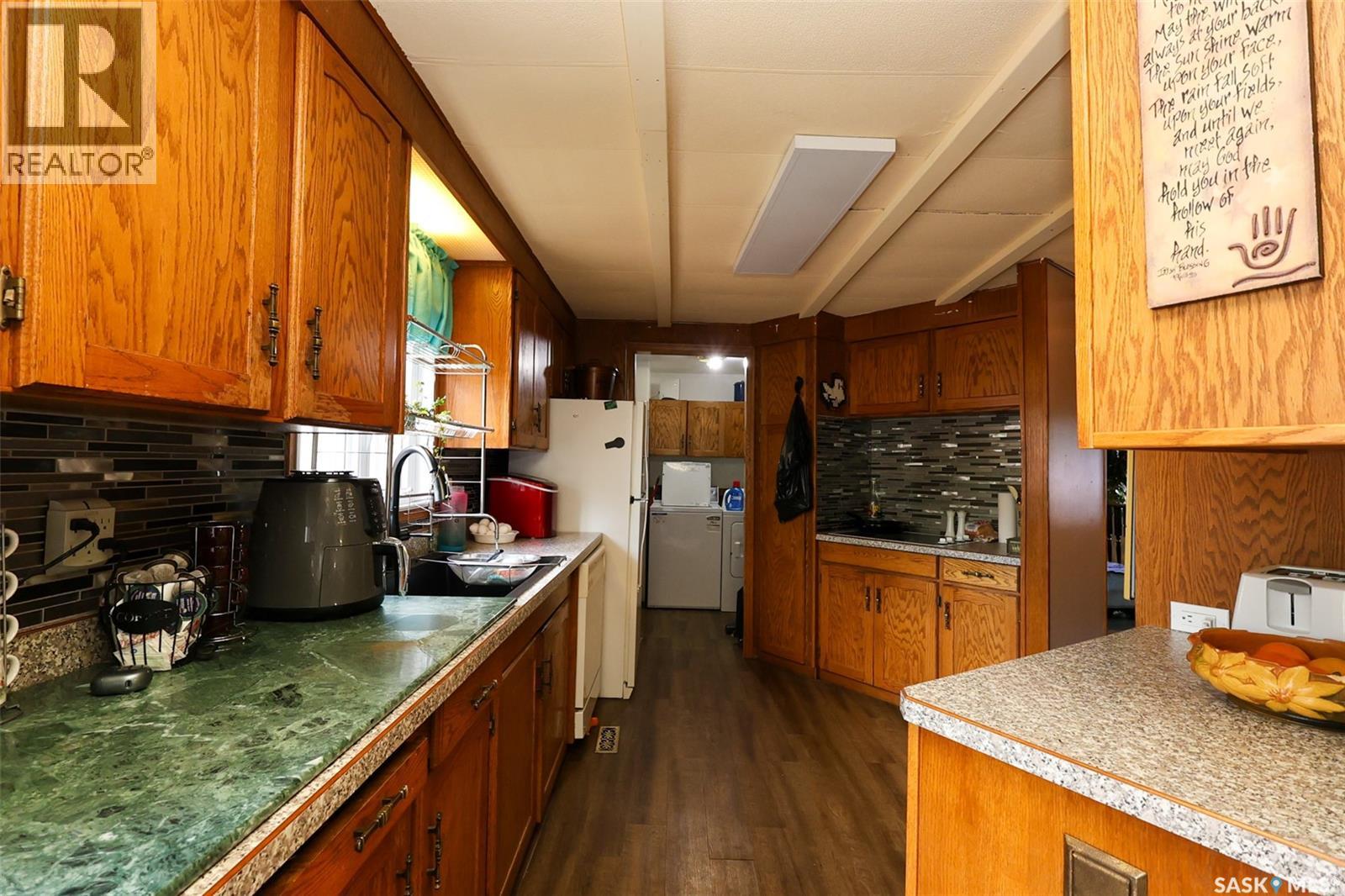 De Fehr Acres Property Photo 33