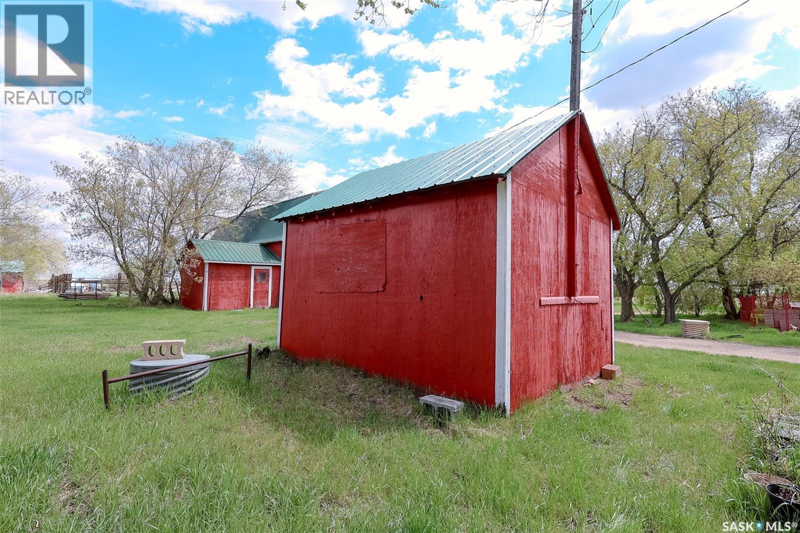 De Fehr Acres Property Photo 68