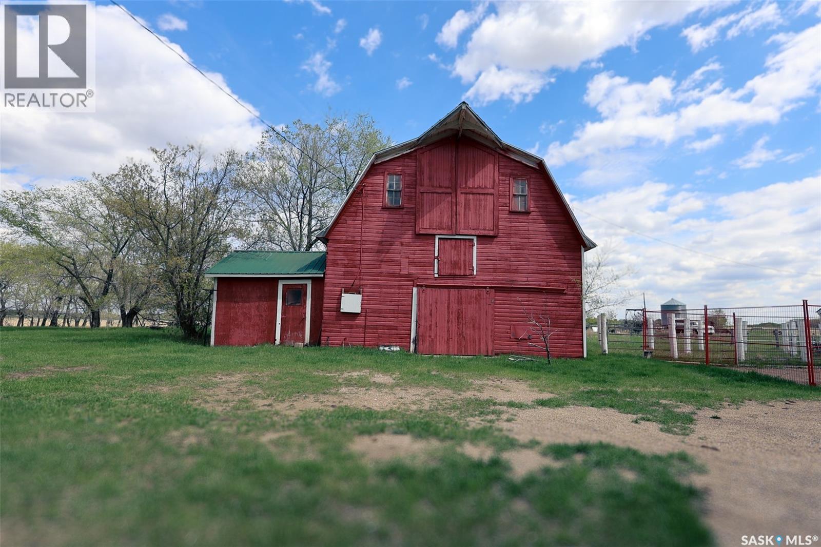 De Fehr Acres Property Photo 70