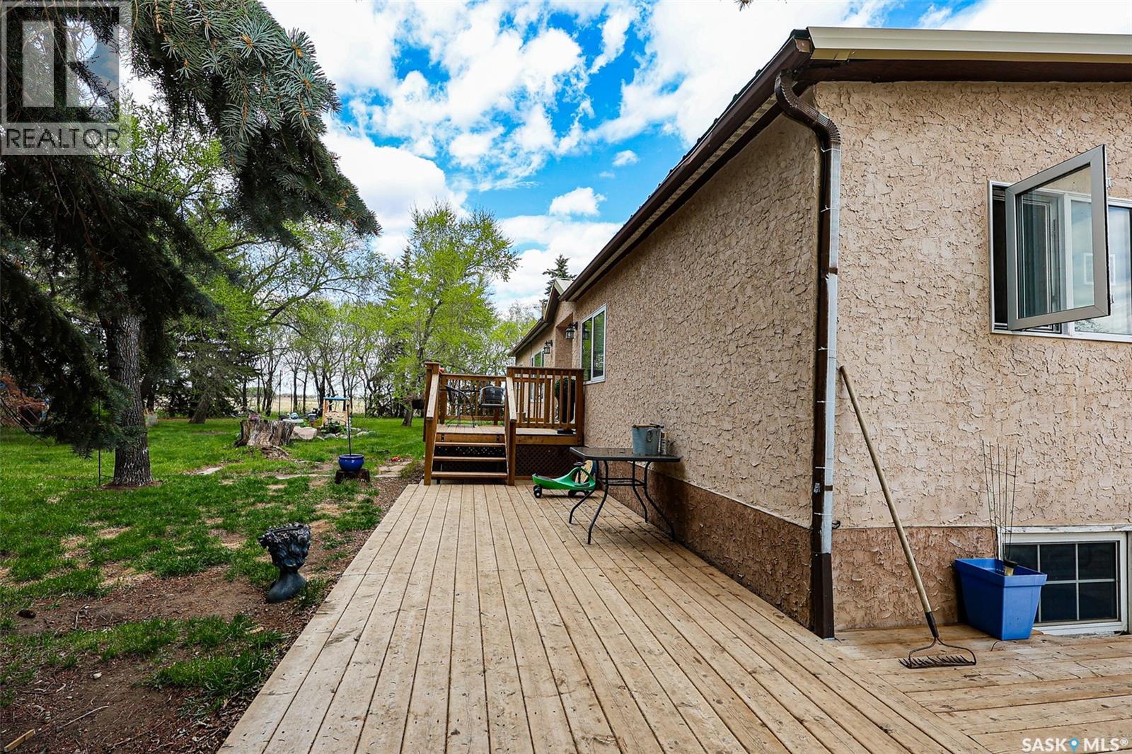 De Fehr Acres Property Photo 86