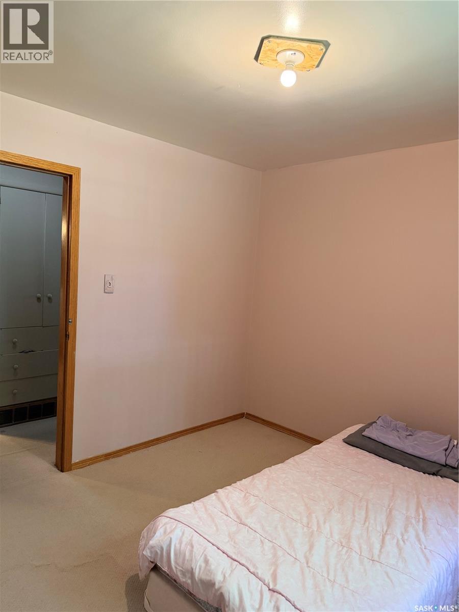706 3rd Street E Property Photo 15