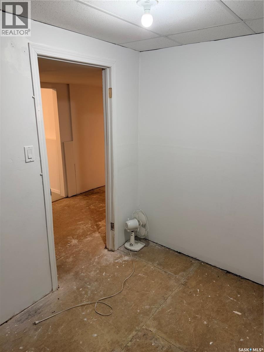 706 3rd Street E Property Photo 26