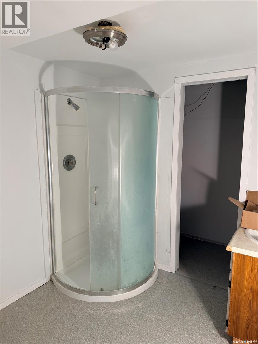 706 3rd Street E Property Photo 30