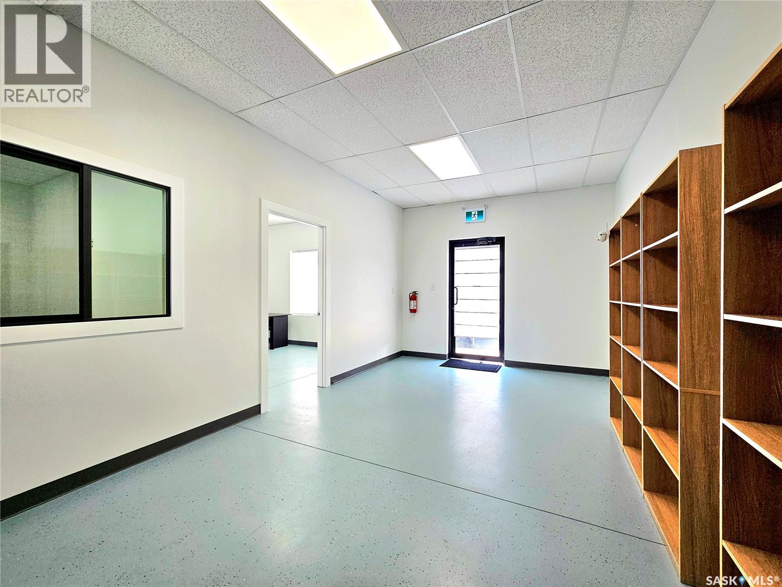2 106 Steves Street Property Photo 11