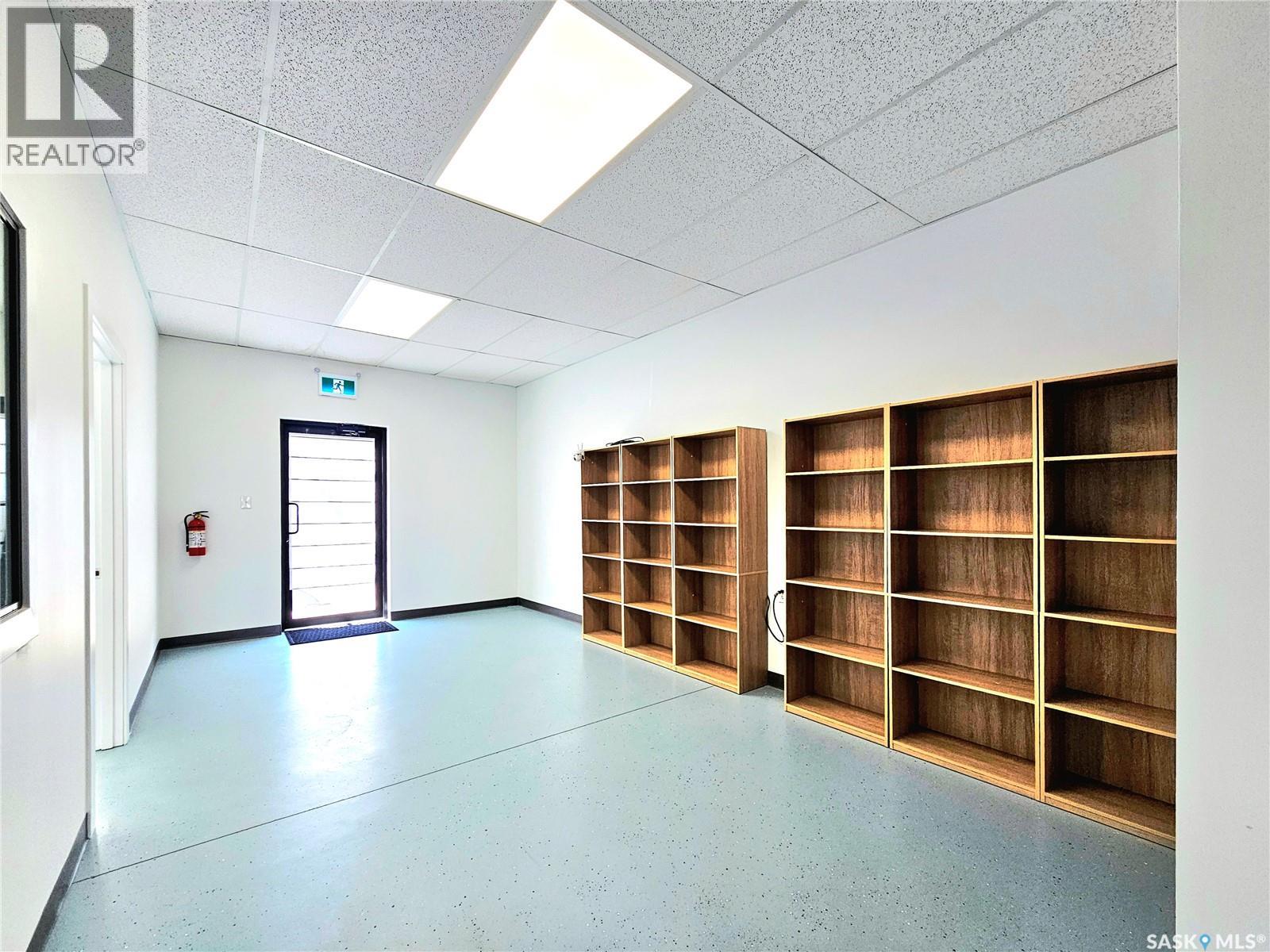 2 106 Steves Street Property Photo 12