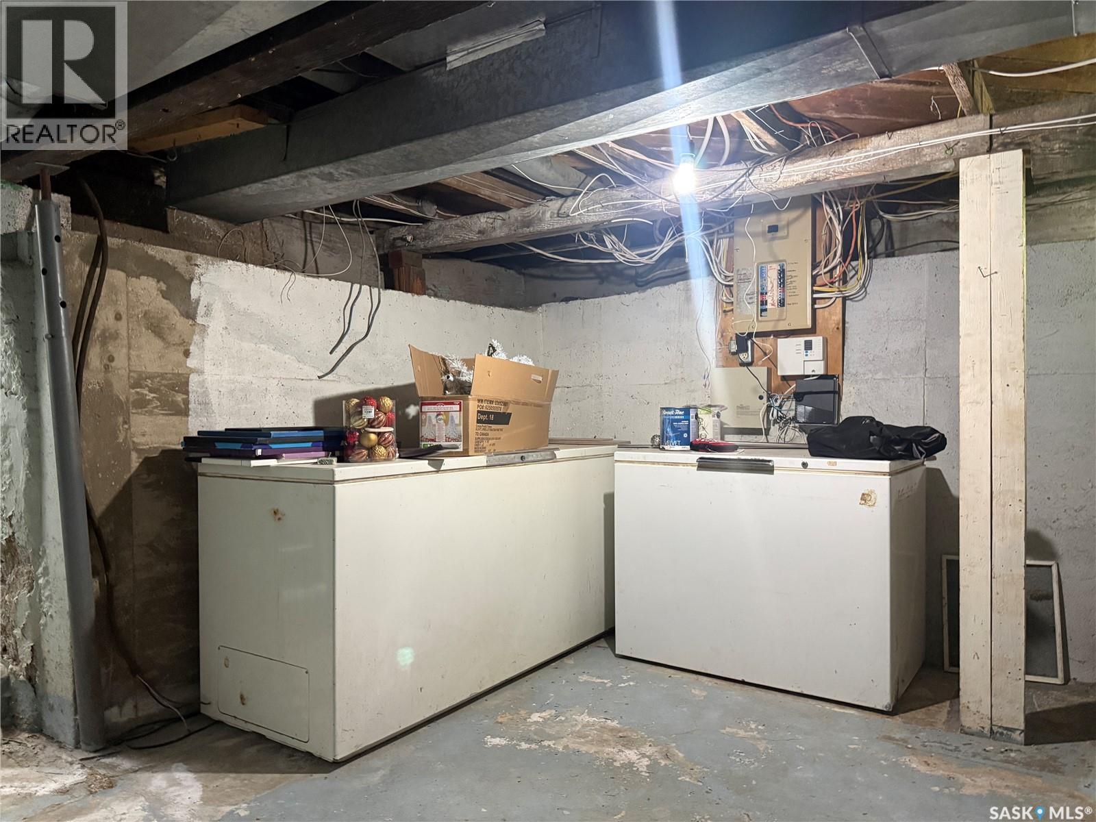 390 Alberta Street Property Photo 22