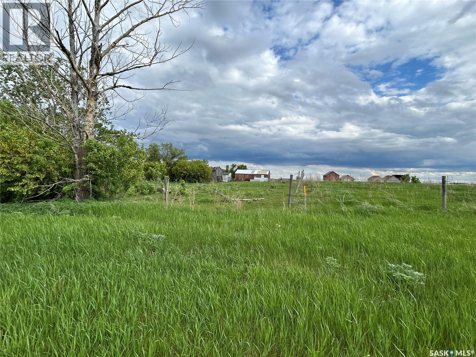 5 1st Avenue Property Photo 2