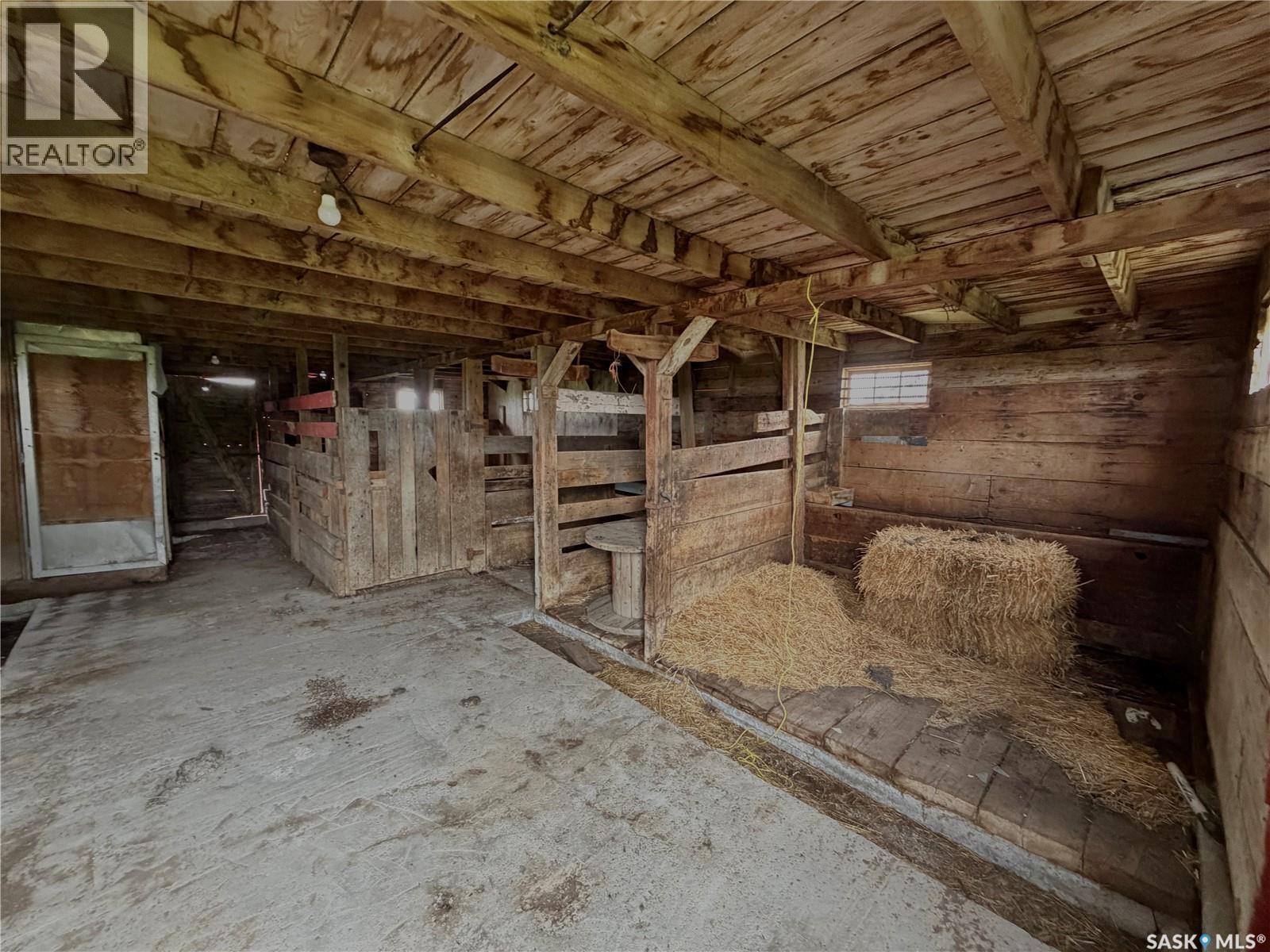 Valley Acres Property Photo 25