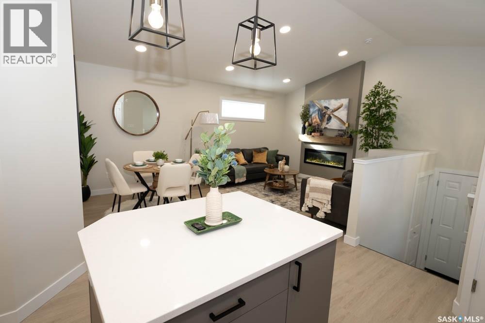 614 Yuel Crescent Property Photo 12