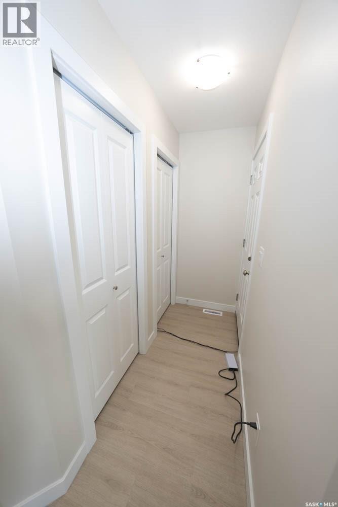 614 Yuel Crescent Property Photo 25