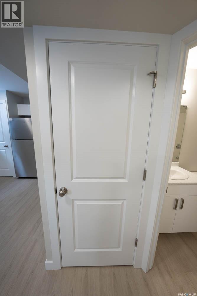 614 Yuel Crescent Property Photo 38