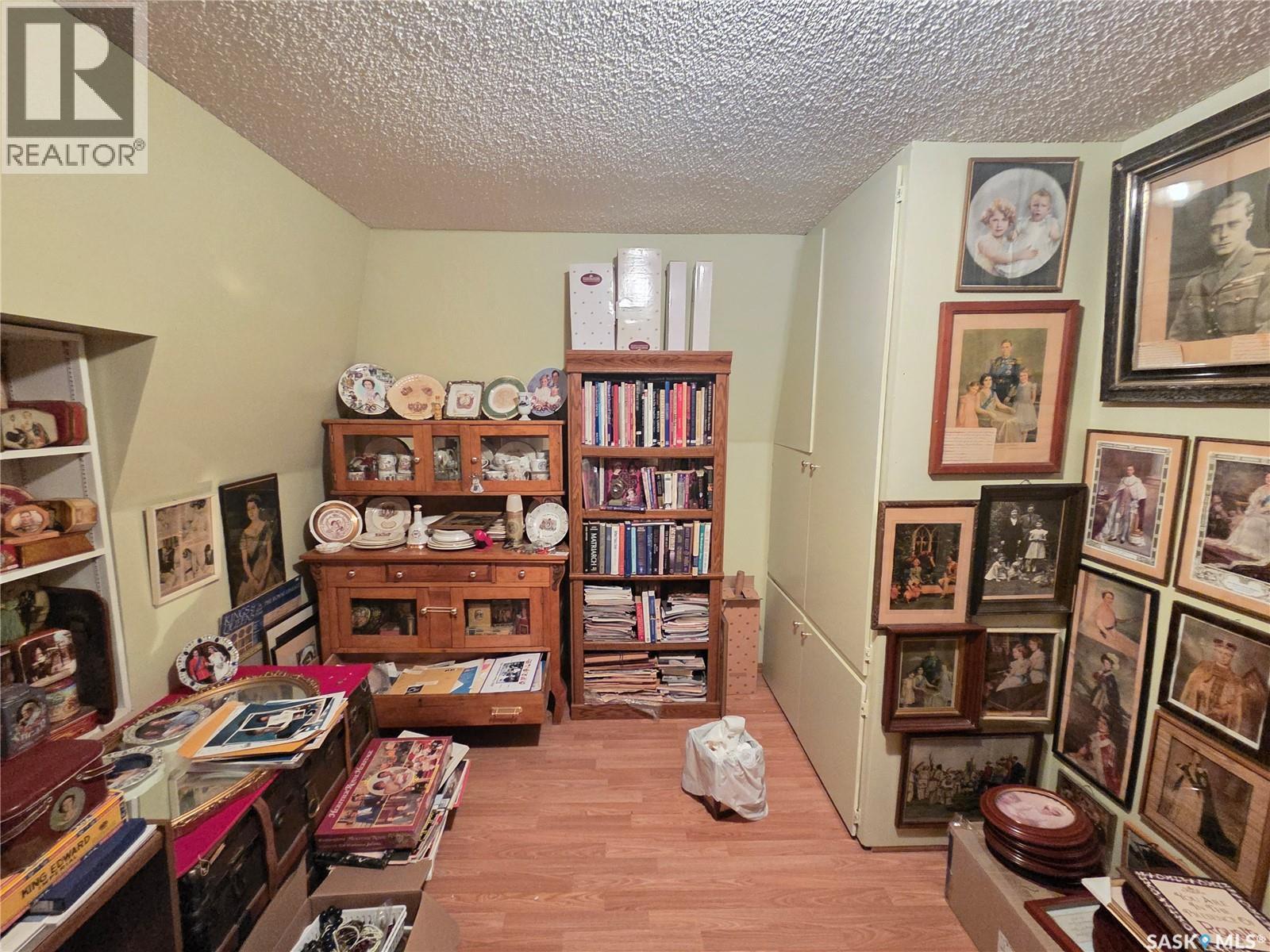 15 Adelaide Street Property Photo 53