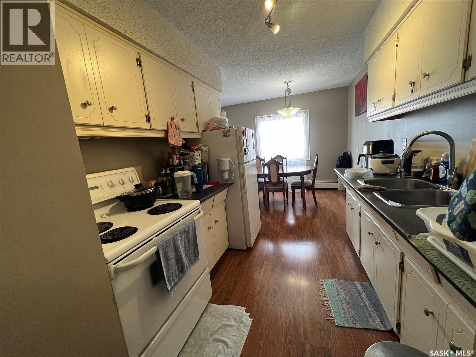 25 106 104th Street W Property Photo 7