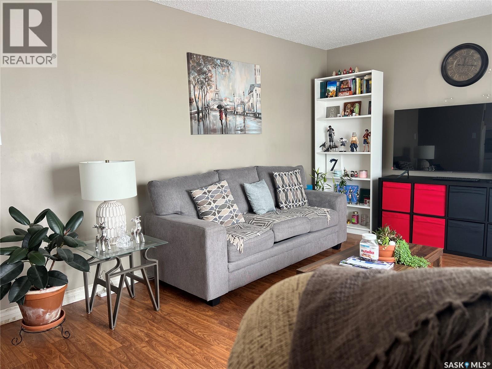 25 106 104th Street W Property Photo 9