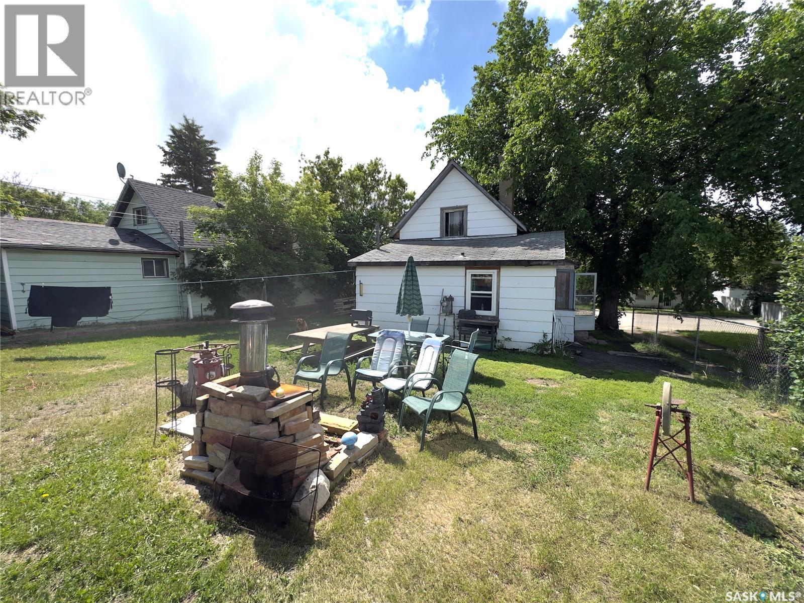 1010 Athabasca Street E Property Photo 19