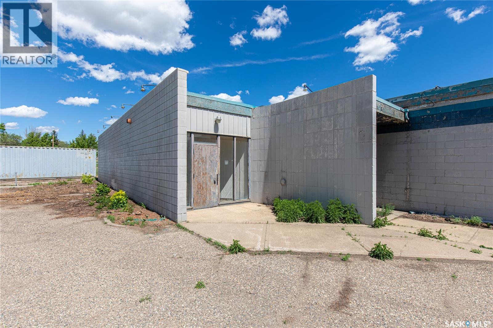 115 Coronation Drive Property Photo 4