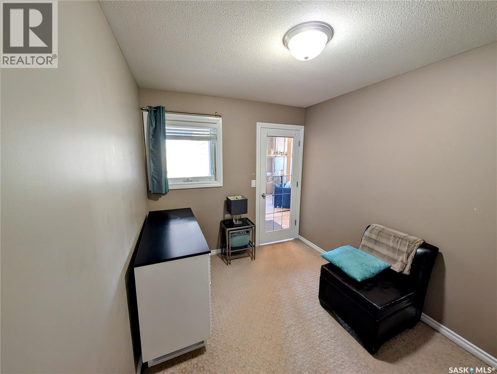 4144 Buckingham Drive E Property Photo 12