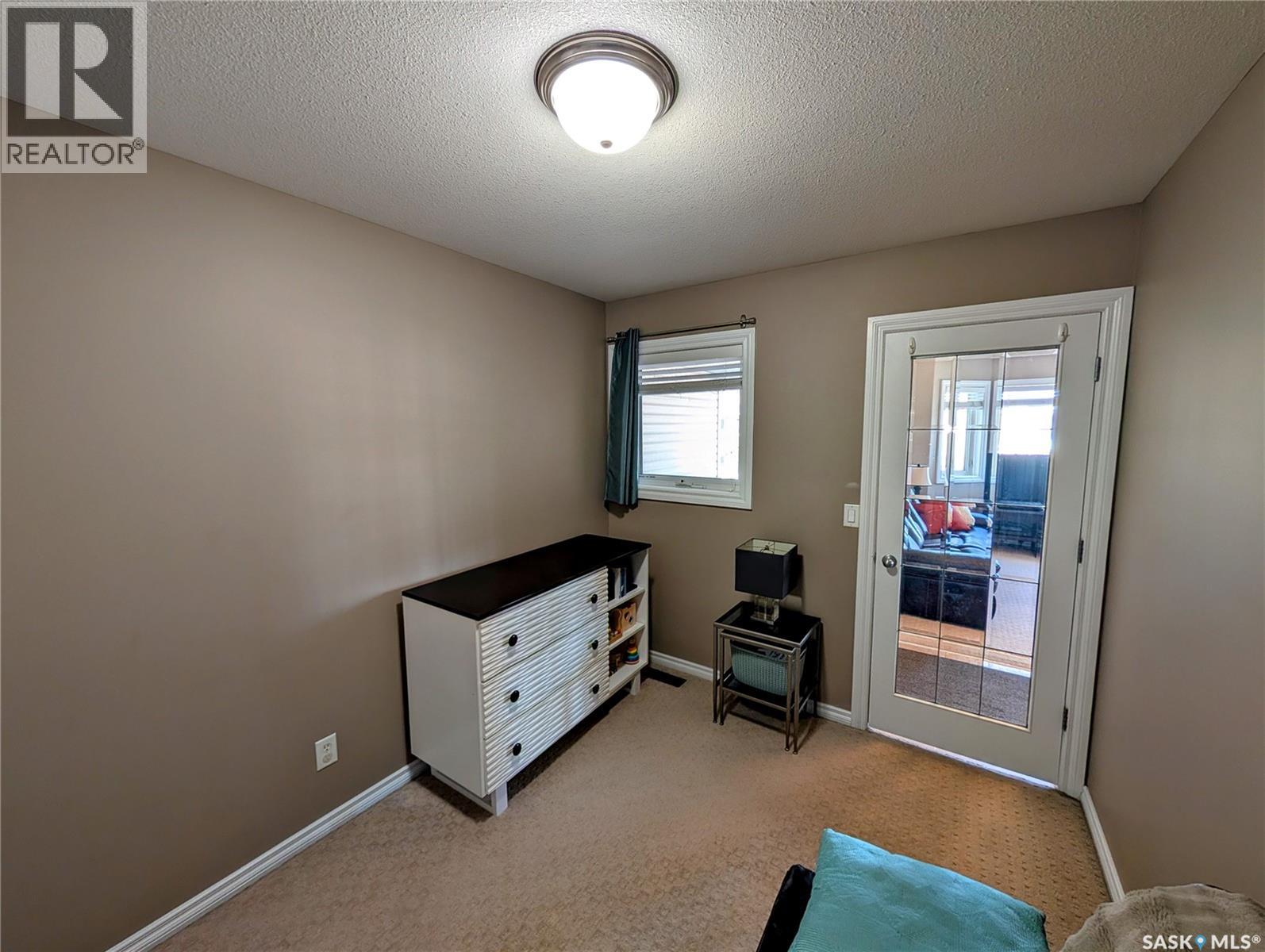 4144 Buckingham Drive E Property Photo 13