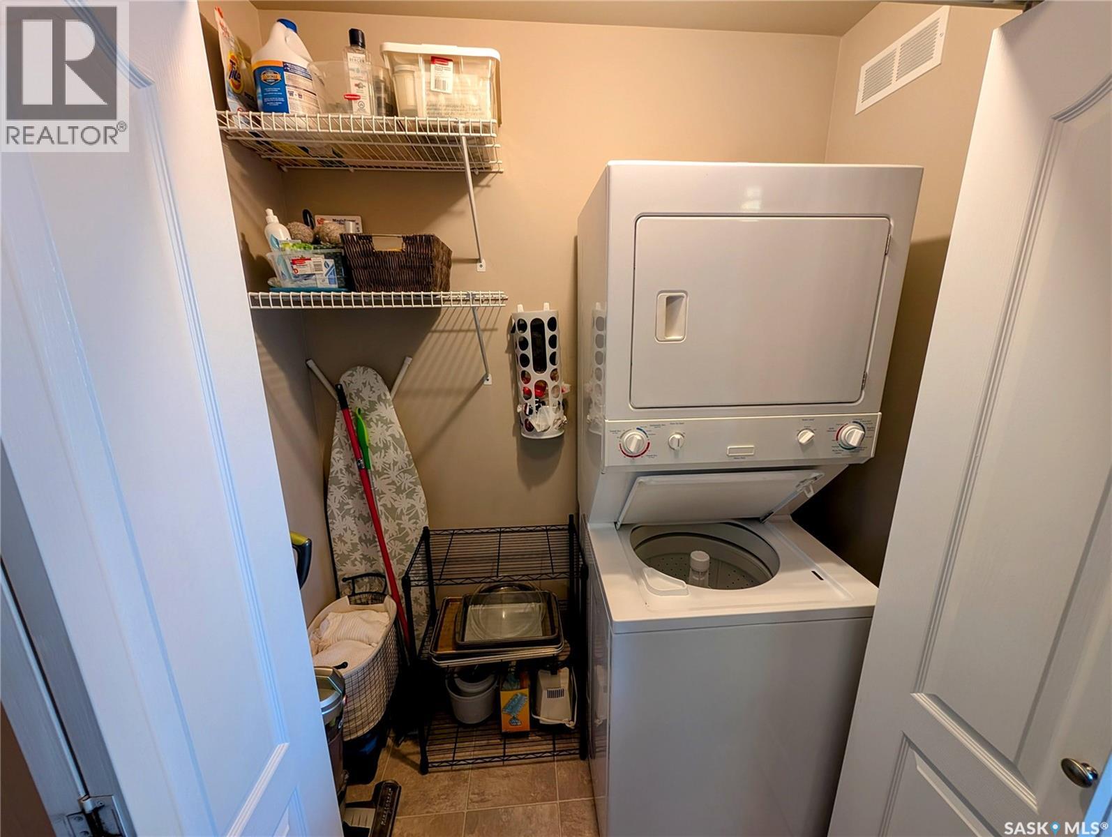 4144 Buckingham Drive E Property Photo 20