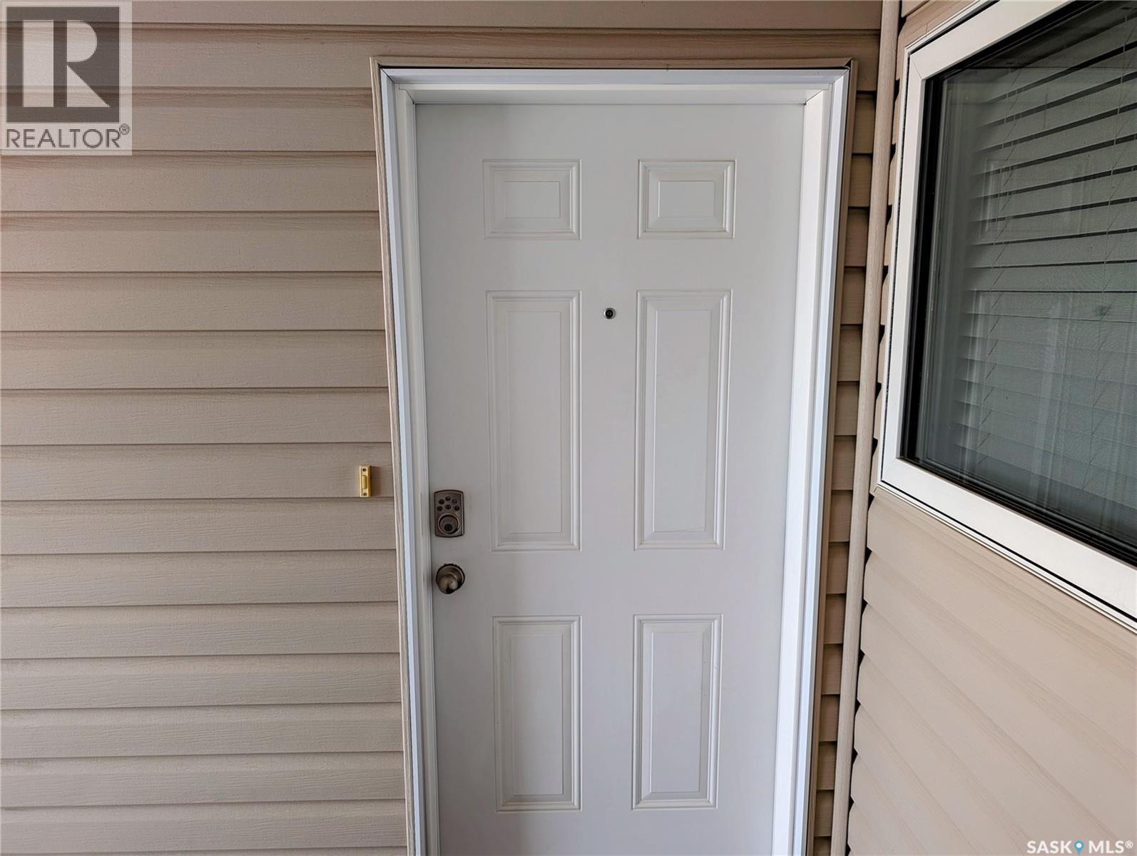 4144 Buckingham Drive E Property Photo 22