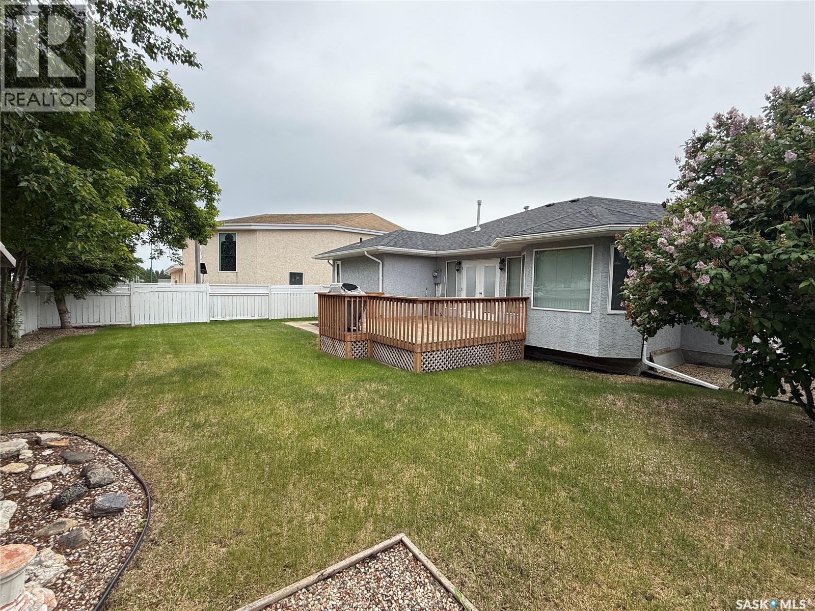 708 Adamson Crescent Property Photo 2