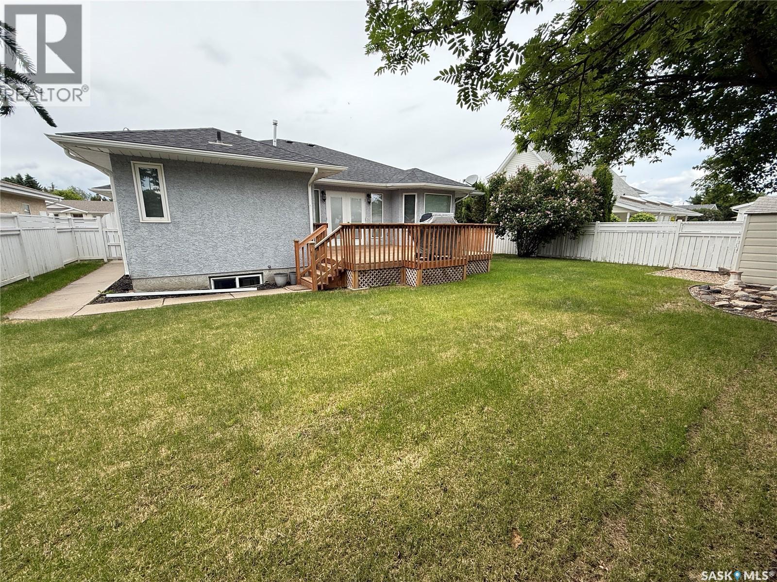 708 Adamson Crescent Property Photo 3