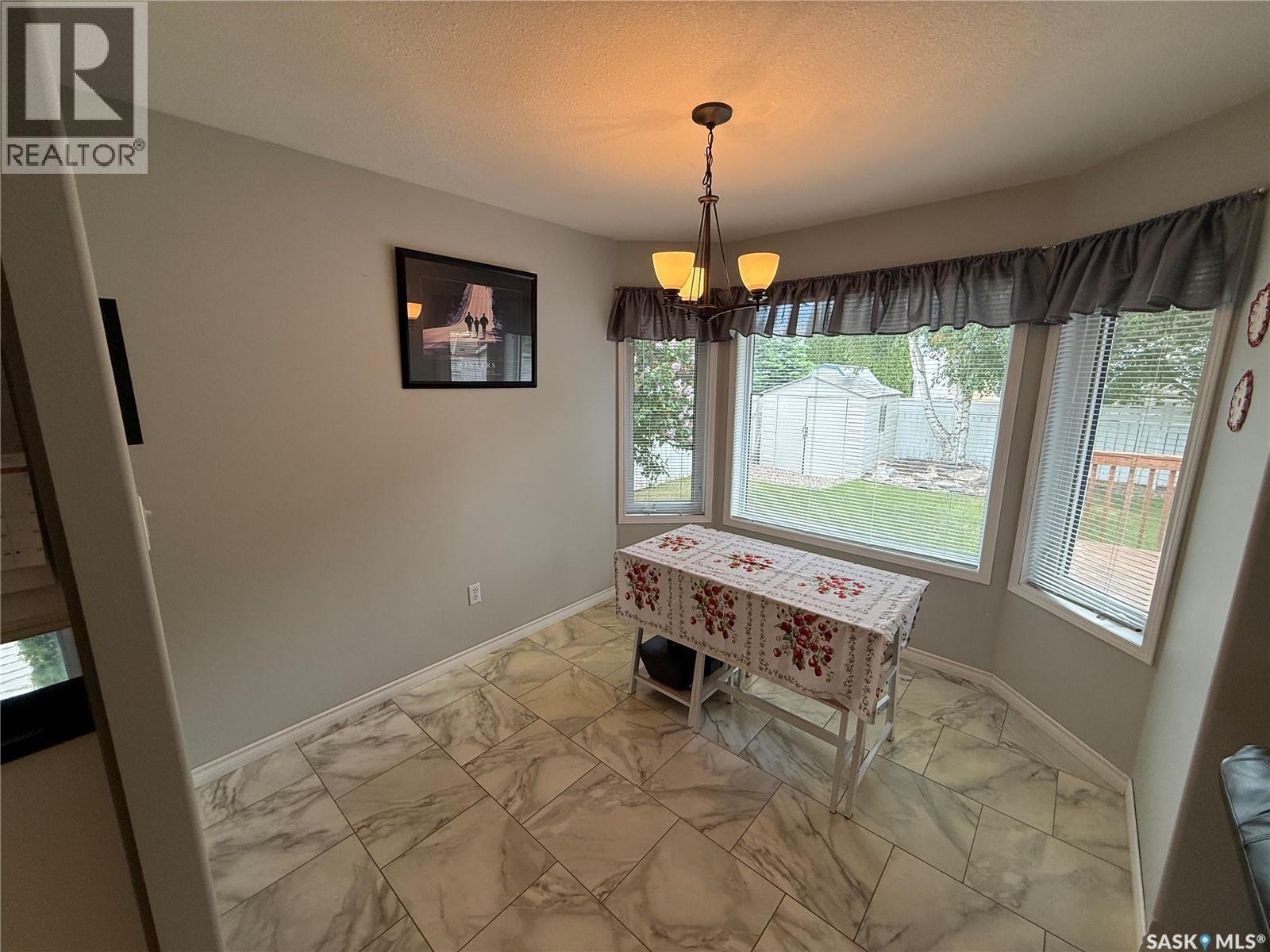 708 Adamson Crescent Property Photo 8
