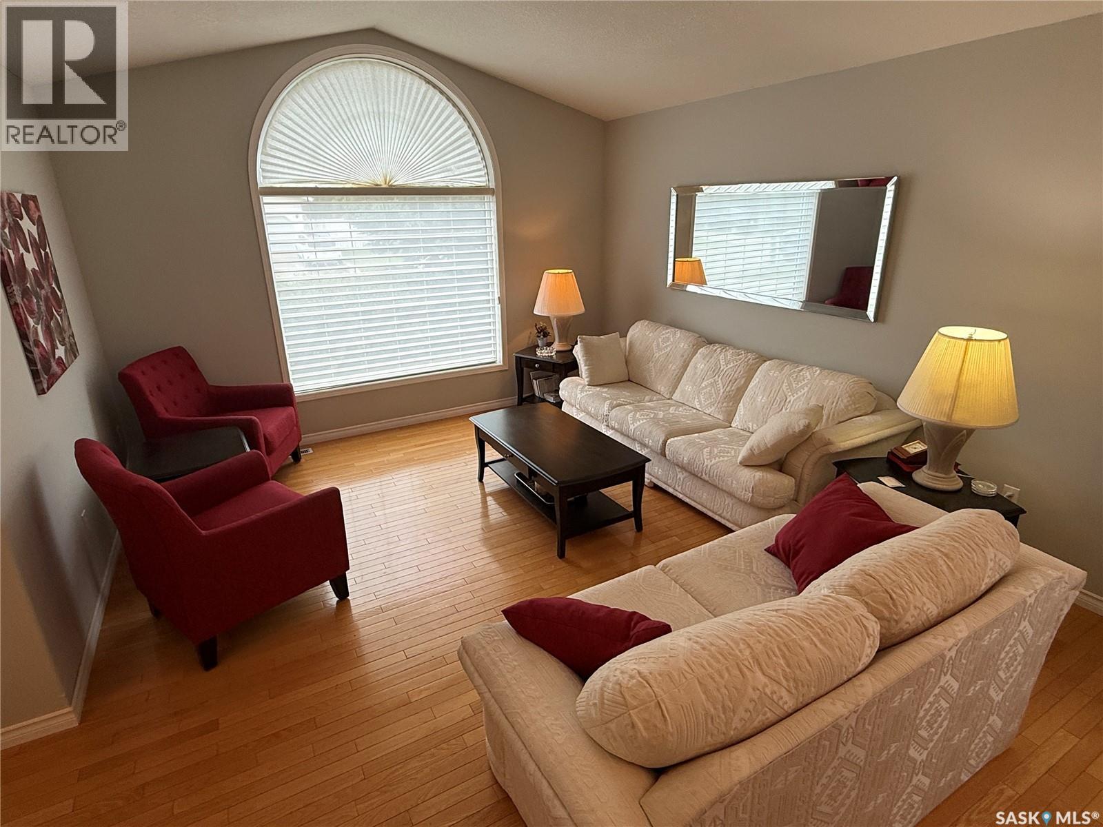 708 Adamson Crescent Property Photo 11