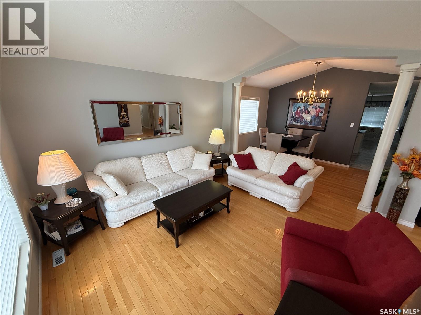708 Adamson Crescent Property Photo 12