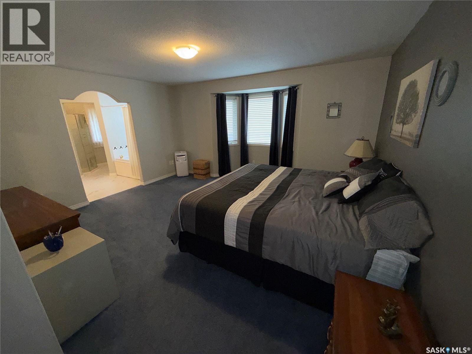 708 Adamson Crescent Property Photo 14
