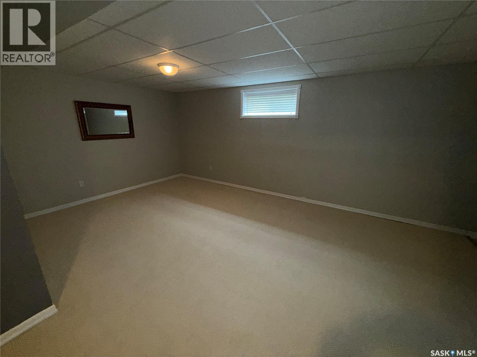 708 Adamson Crescent Property Photo 22