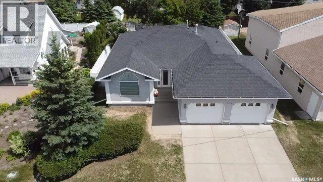 708 Adamson Crescent Property Photo 27