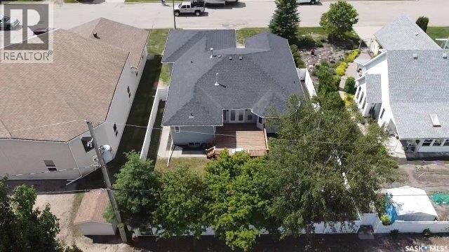 708 Adamson Crescent Property Photo 30