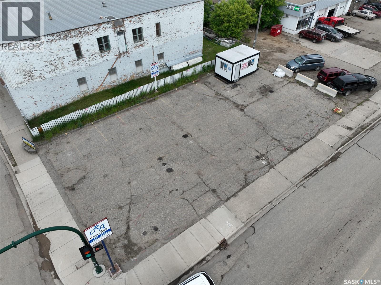 401 Lillooet Street W Property Photo 7