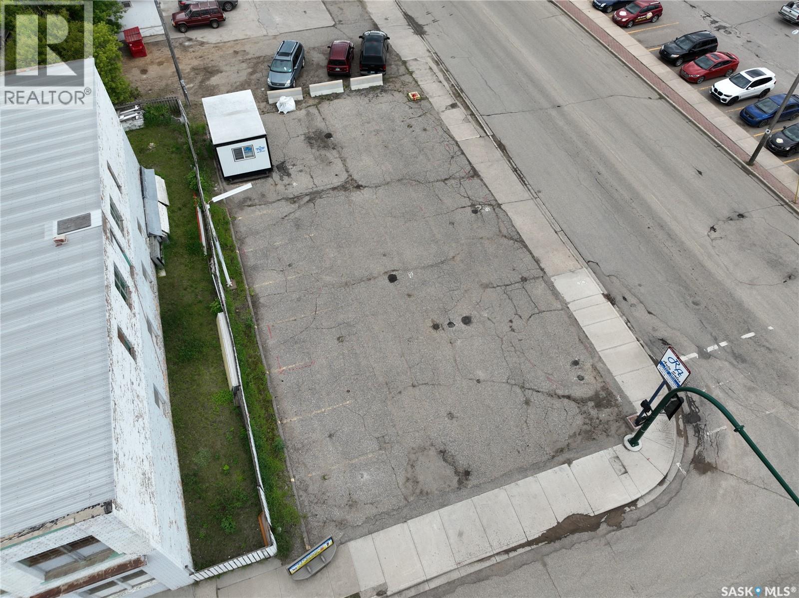 401 Lillooet Street W Property Photo 8