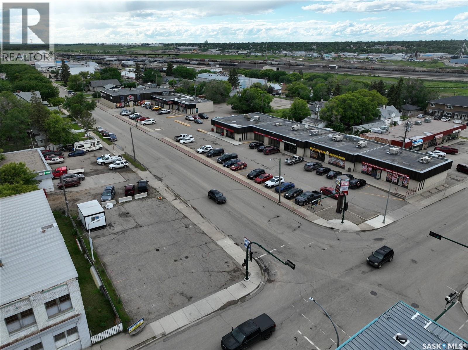 401 Lillooet Street W Property Photo 10