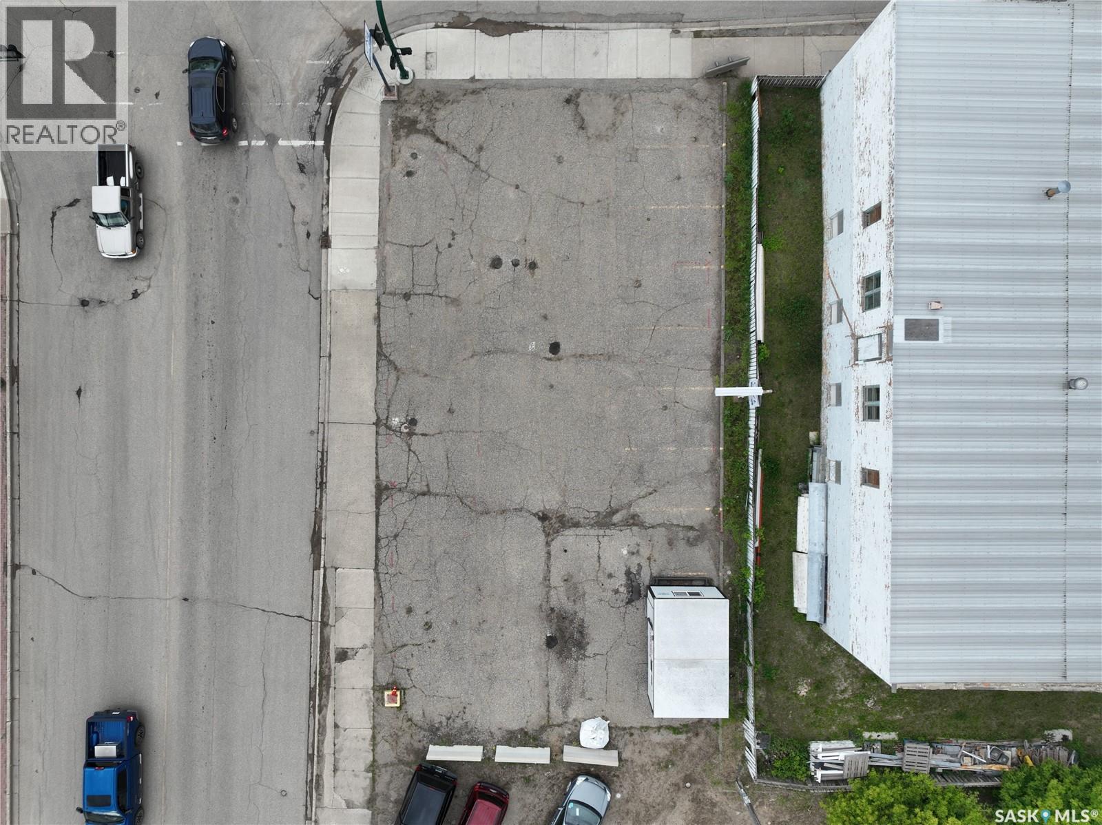 401 Lillooet Street W Property Photo 24
