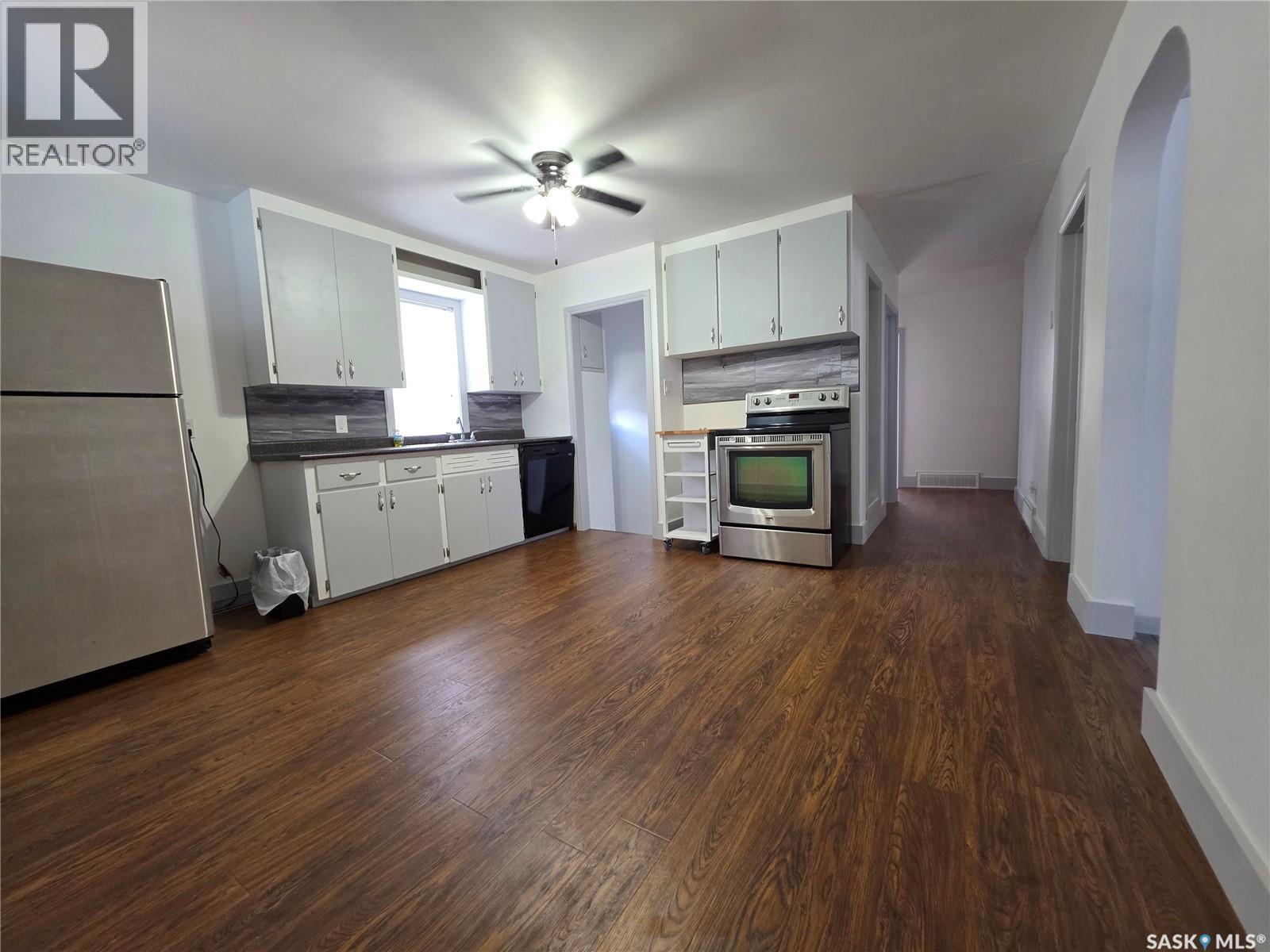 226 9th Avenue Ne Property Photo 5