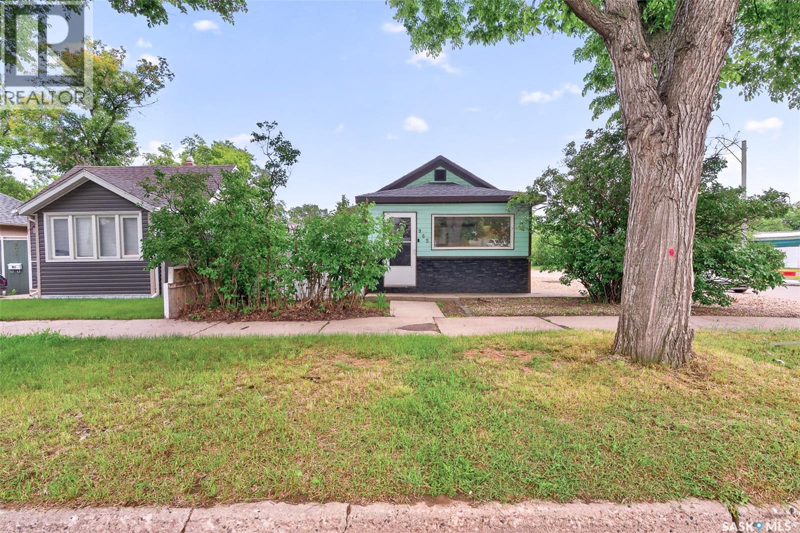 965 Stadacona STREET W