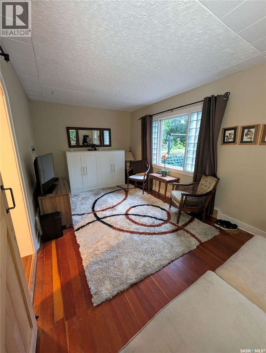 106 Metropolitan Drive Property Photo 2