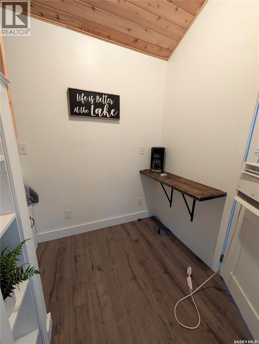 106 Metropolitan Drive Property Photo 14